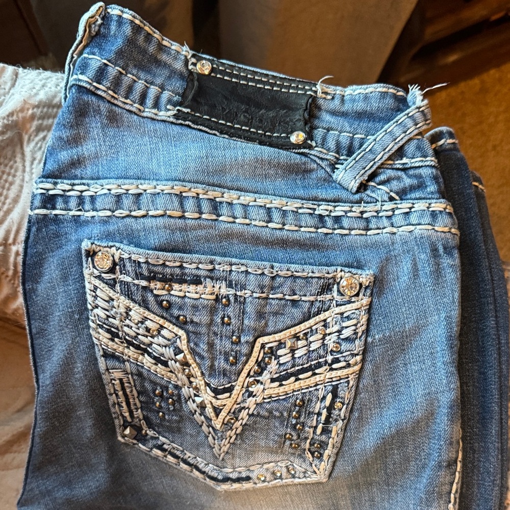 Vigoss Light Blue Embellished Women's Jeans